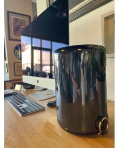 Mac Pro 3.7GHz Quad-Core Intel Xeon E5 16GB 512GB SSD D700 2013-2018 A1481